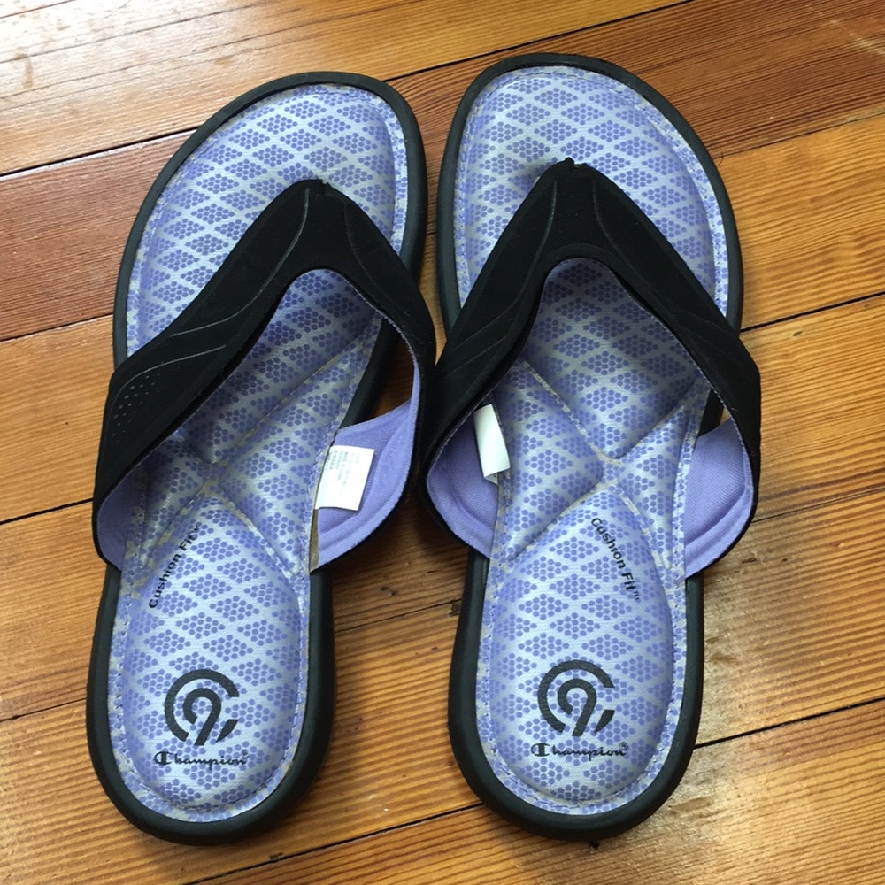 Girls flip flops LIKE NEW C9 by Champion